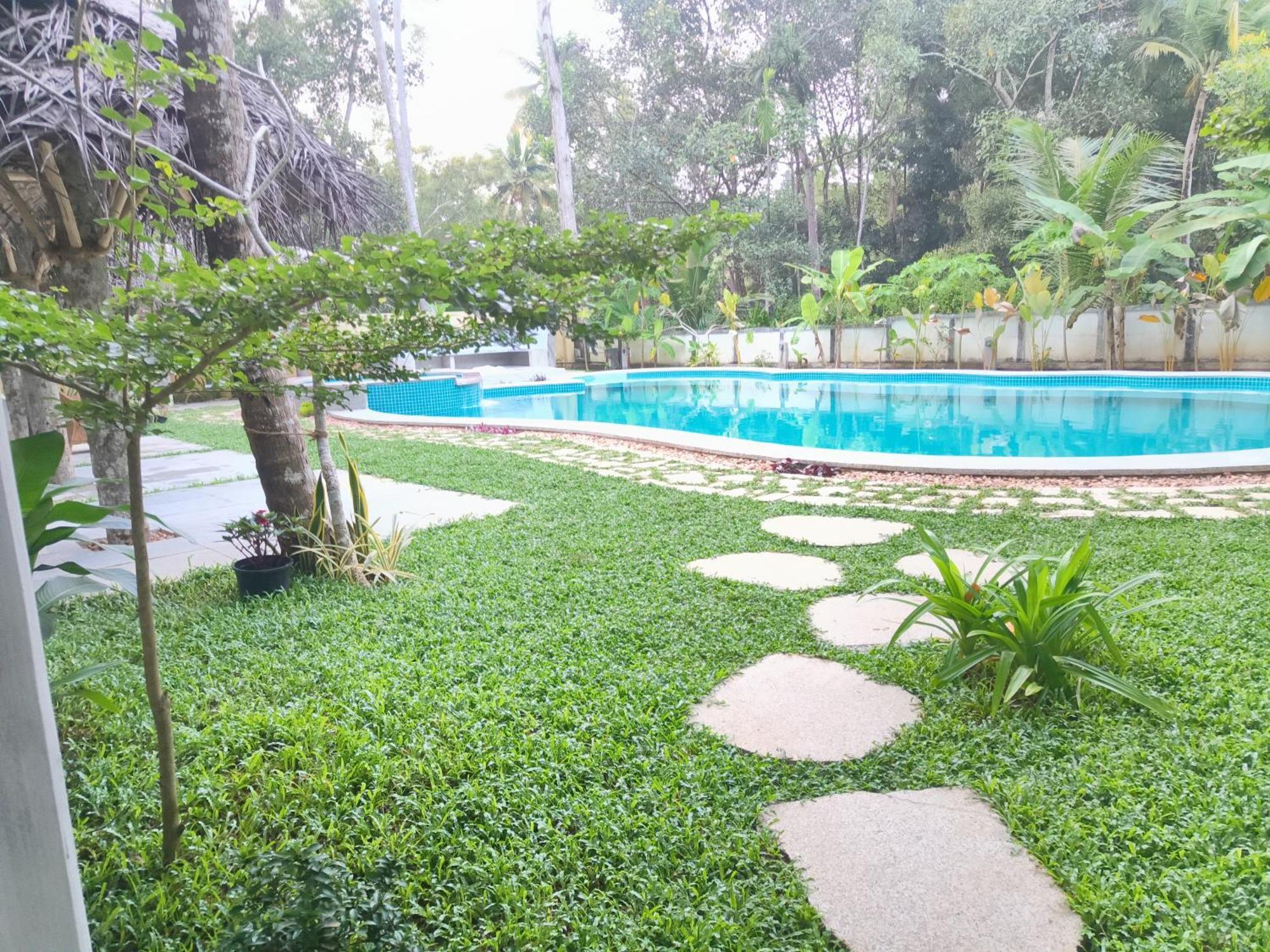 Marari Beach Bungalow Resort Alleppey Mararikulam Kültér fotó